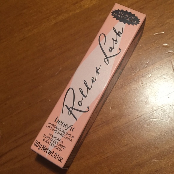 Benefit Roller Lash Mascara - Picture 5 of 12